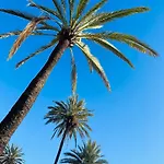 Lägenhet Luxury Seaview In Located In A Secure Gated Community With Swimming Pool And Large Terrace Perfect For Families Visiting And Puerto Banus Marbella