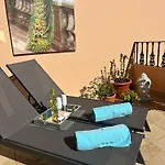 Luxury Seaview In Located In A Secure Gated Community With Swimming Pool And Large Terrace Perfect For Families Visiting And Puerto Banus * Marbella