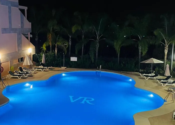 Apartment Luxury Seaview In Located In A Secure Gated Community With Swimming Pool And Large Terrace Perfect For Families Visiting And Puerto Banus