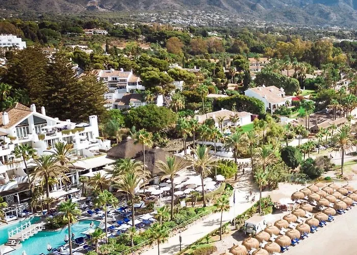 Apartament Luxury Seaview In Located In A Secure Gated Community With Swimming Pool And Large Terrace Perfect For Families Visiting And Puerto Banus