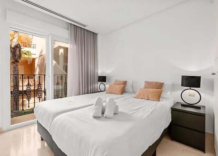 Apartmán Luxury Seaview In Located In A Secure Gated Community With Swimming Pool And Large Terrace Perfect For Families Visiting And Puerto Banus