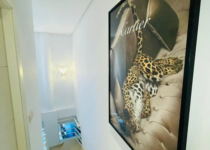 Luxury Seaview In Located In A Secure Gated Community With Swimming Pool And Large Terrace Perfect For Families Visiting And Puerto Banus * Marbella